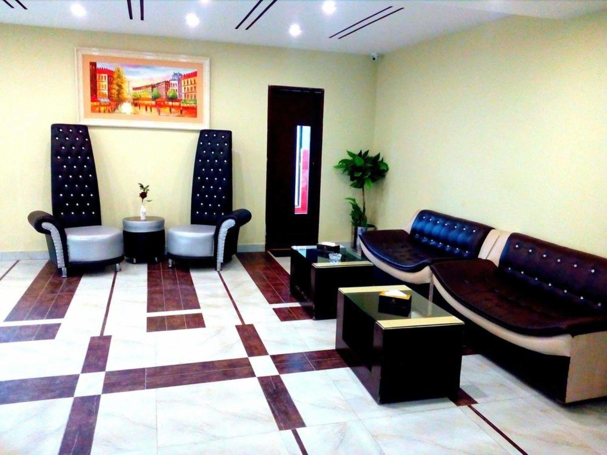 Bling Hotel International Multan Exterior foto